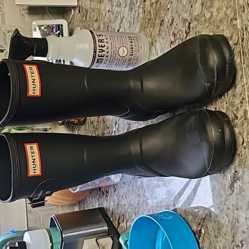 Hunter black matte boot